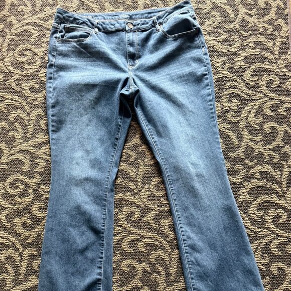 ANA Jeans - Picture 1 of 3